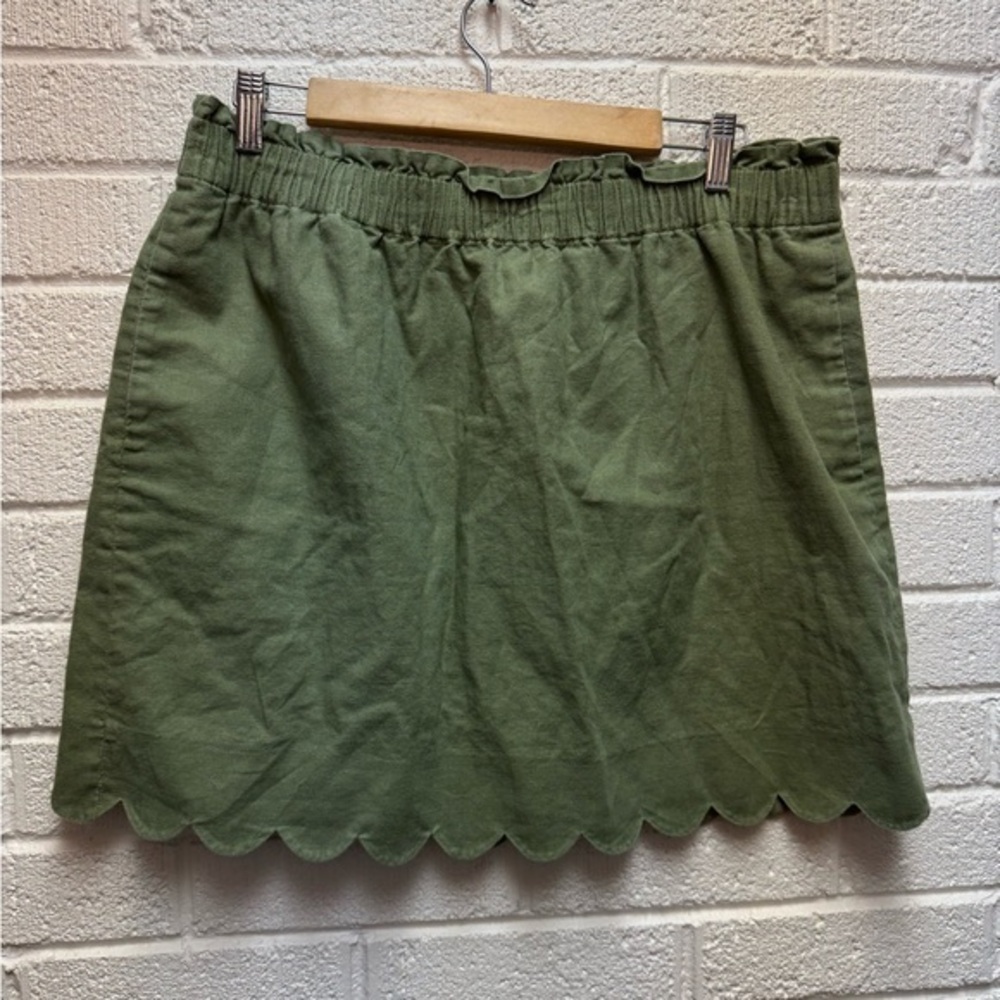 J. Crew Green Smocked Mini Skirt Casual Resort Wear Scalloped